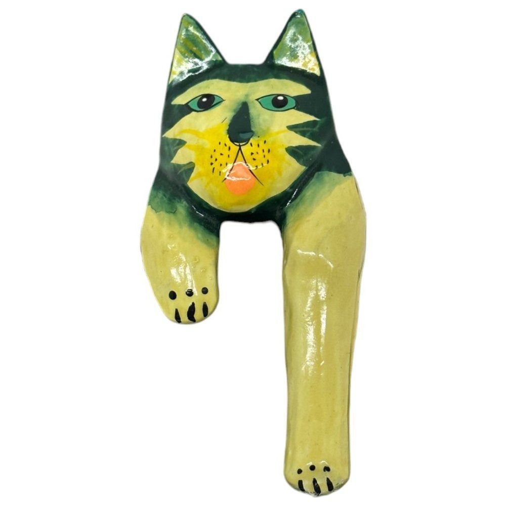 Vintage Handpainted Cat Pin